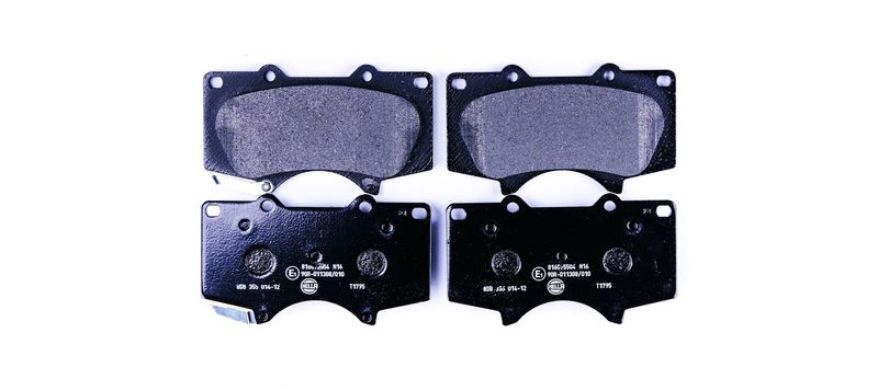 Bremsbelagsatz Bremsbeläge HELLA 8DB 355 014-121